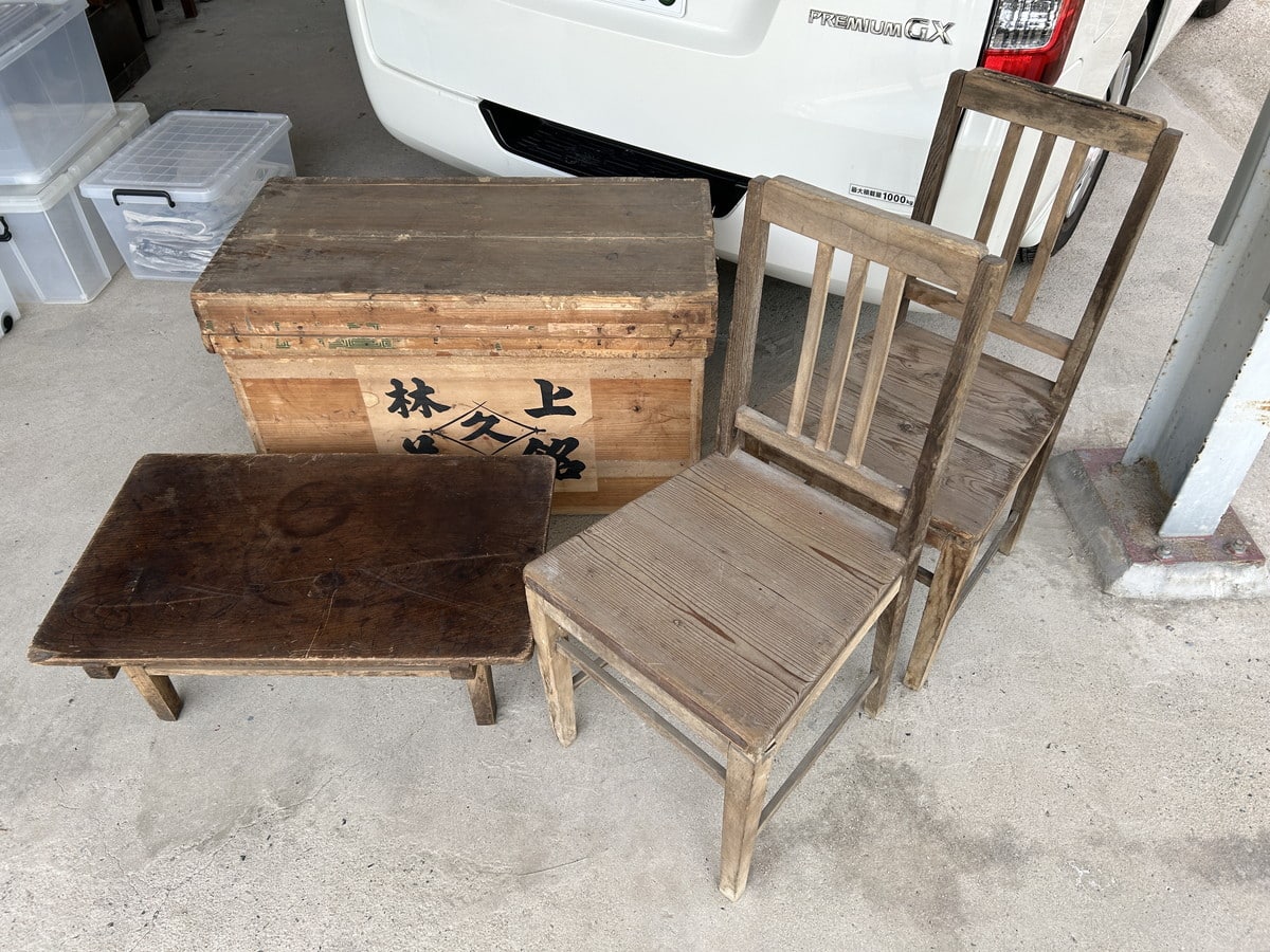 古い椅子　家具の買取