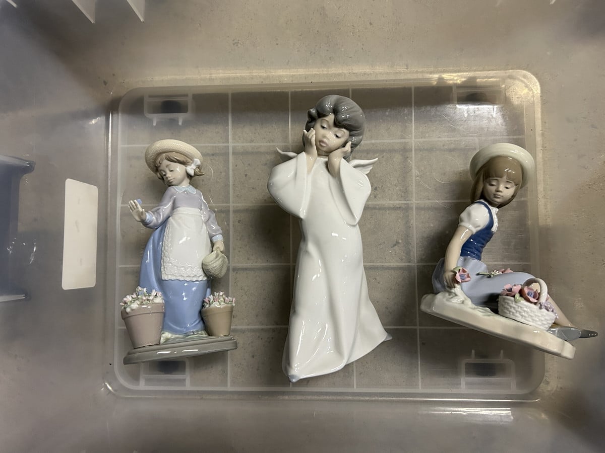 リヤドロ　磁器人形　買取