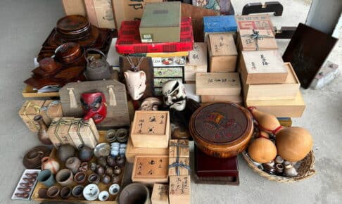 総社市清音エリアにて骨董品の出張買取をご用命いただきました