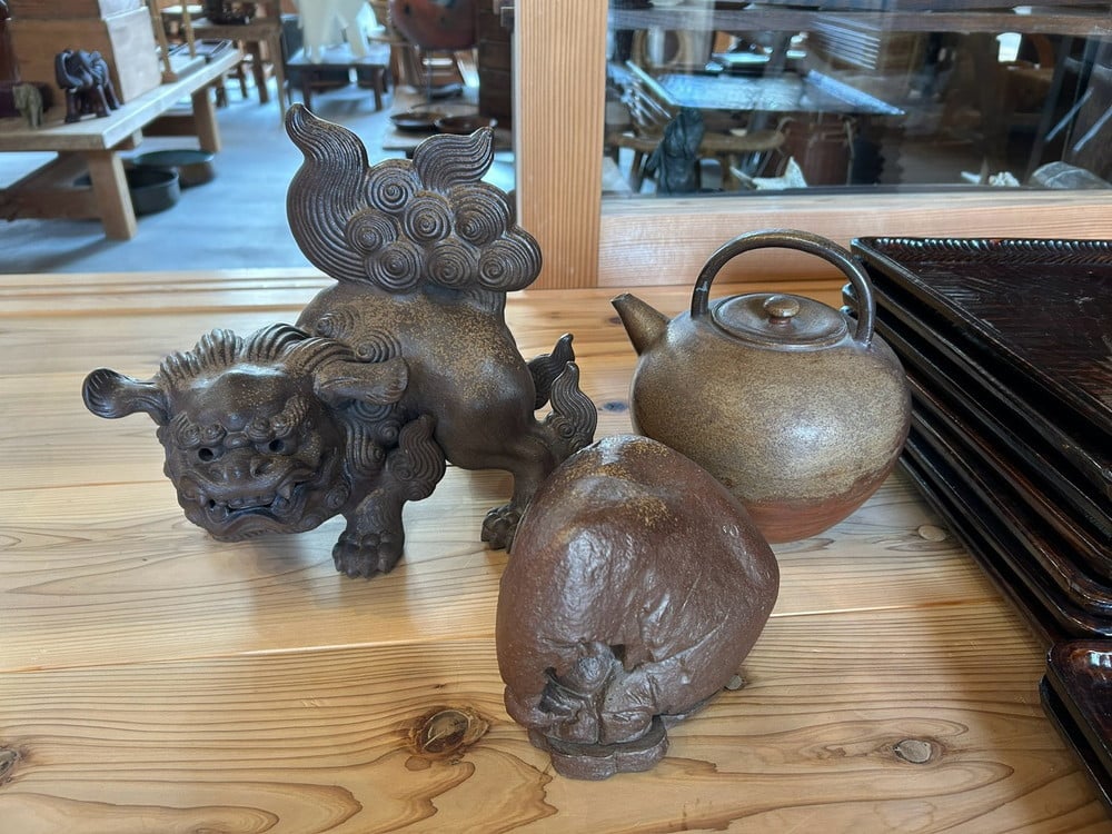 備前焼の獅子などを倉敷市鶴形の店頭にて買取